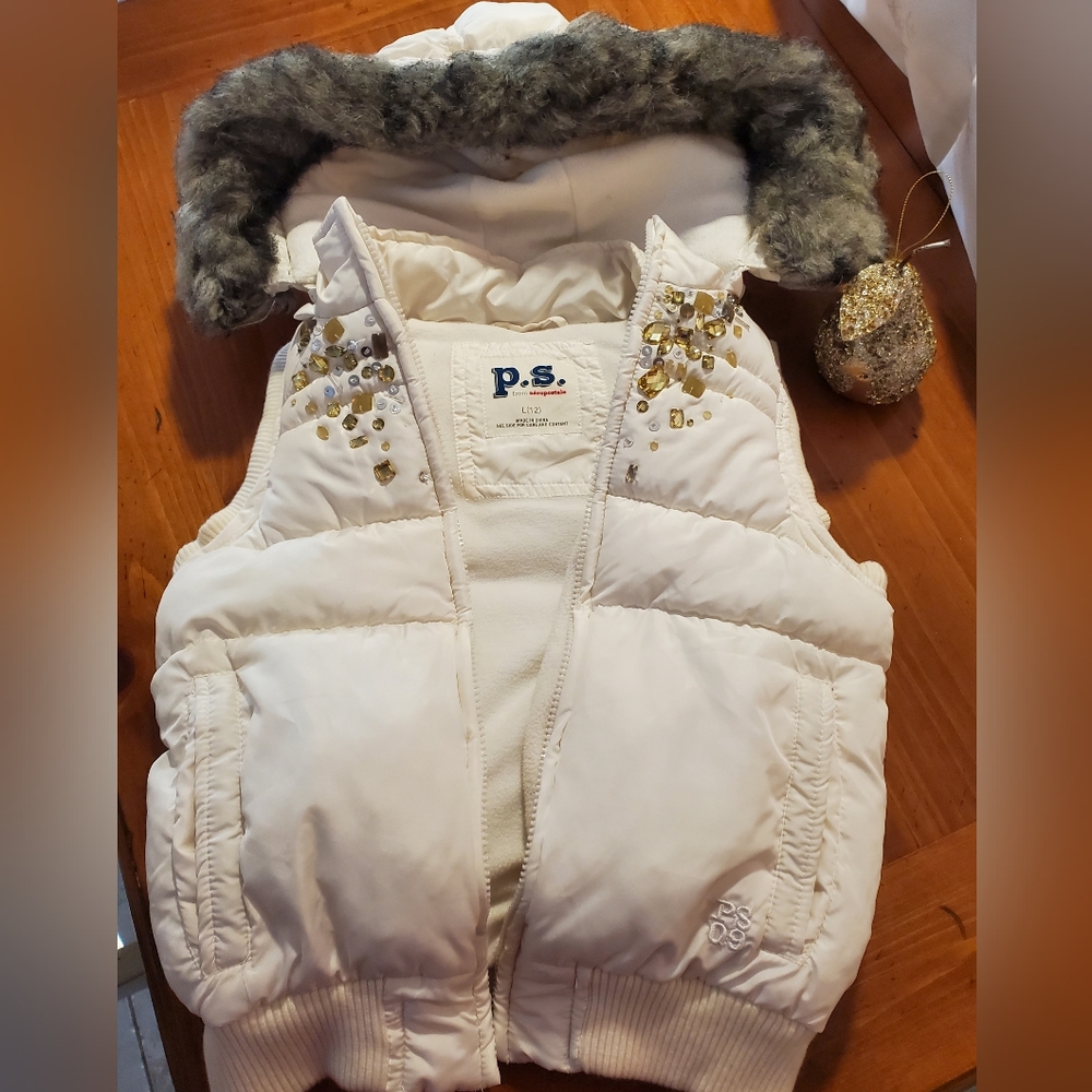 Vintage Aeropostale kid winter  white vest , size 12 L